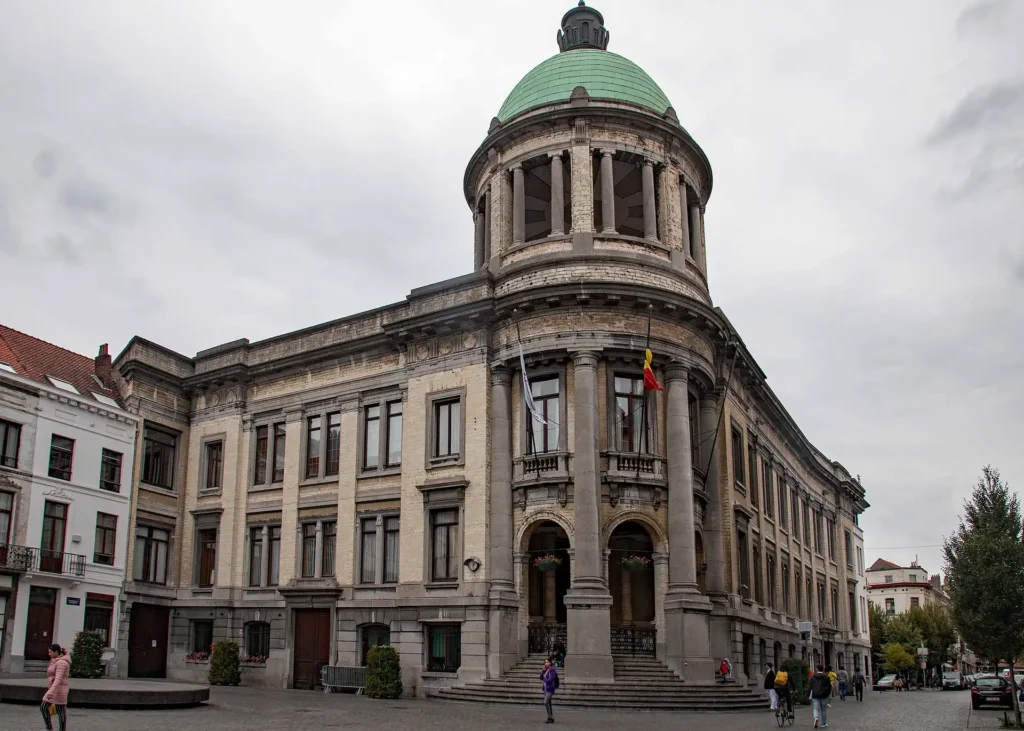La neutralité s’applique au membre d’un exécutif, Molenbeek