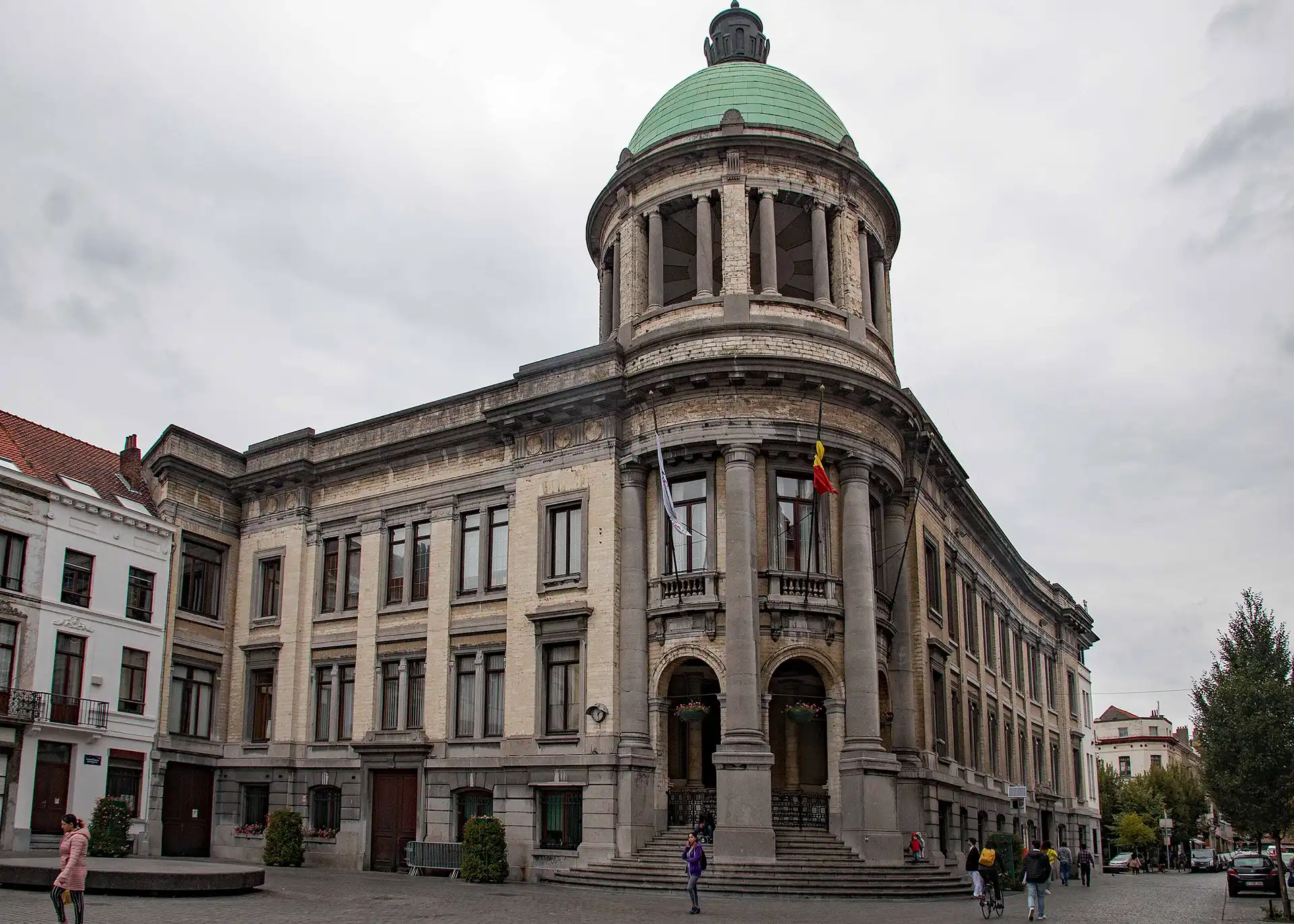 La neutralité s’applique au membre d’un exécutif, Molenbeek