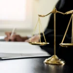 La kippa et les autres signes convictionnels n’ont pas leur place au tribunal
